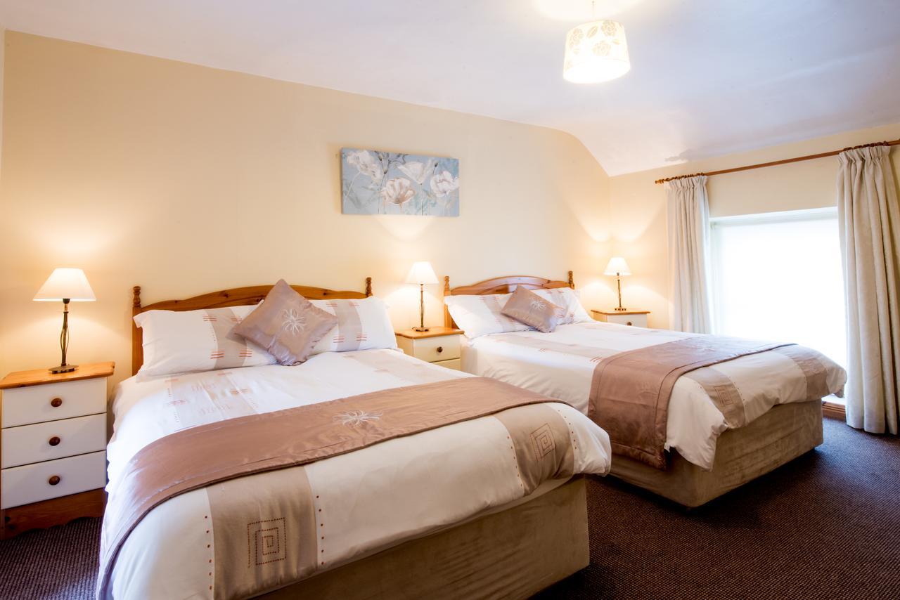 Brennan'S Accommodation Glenties Exterior foto